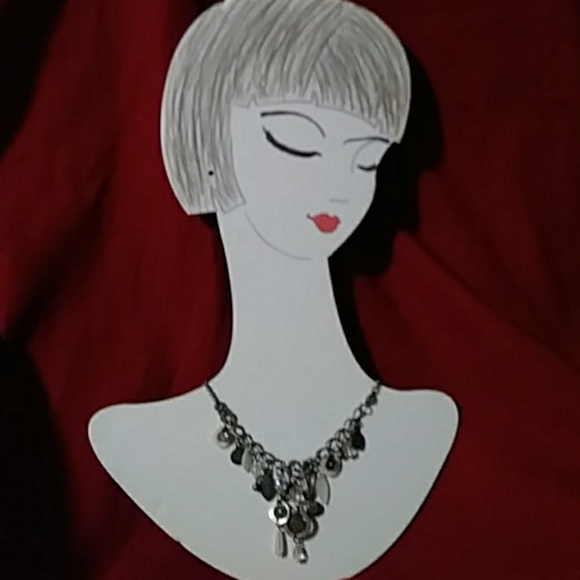 Lia Sophia Necklace - Picture 2 of 4